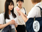 輝大/日森一　好奇心旺盛な思春期の友達同士男女4人が悪ノリで乱交セックスの流れになりイケメン男子学生が片想いしてる美少女JKが目の前で親友に無理やり寝取られ処女を奪われちゃう　小野六花/石原希望 VJAV女性の為のエッチ動画